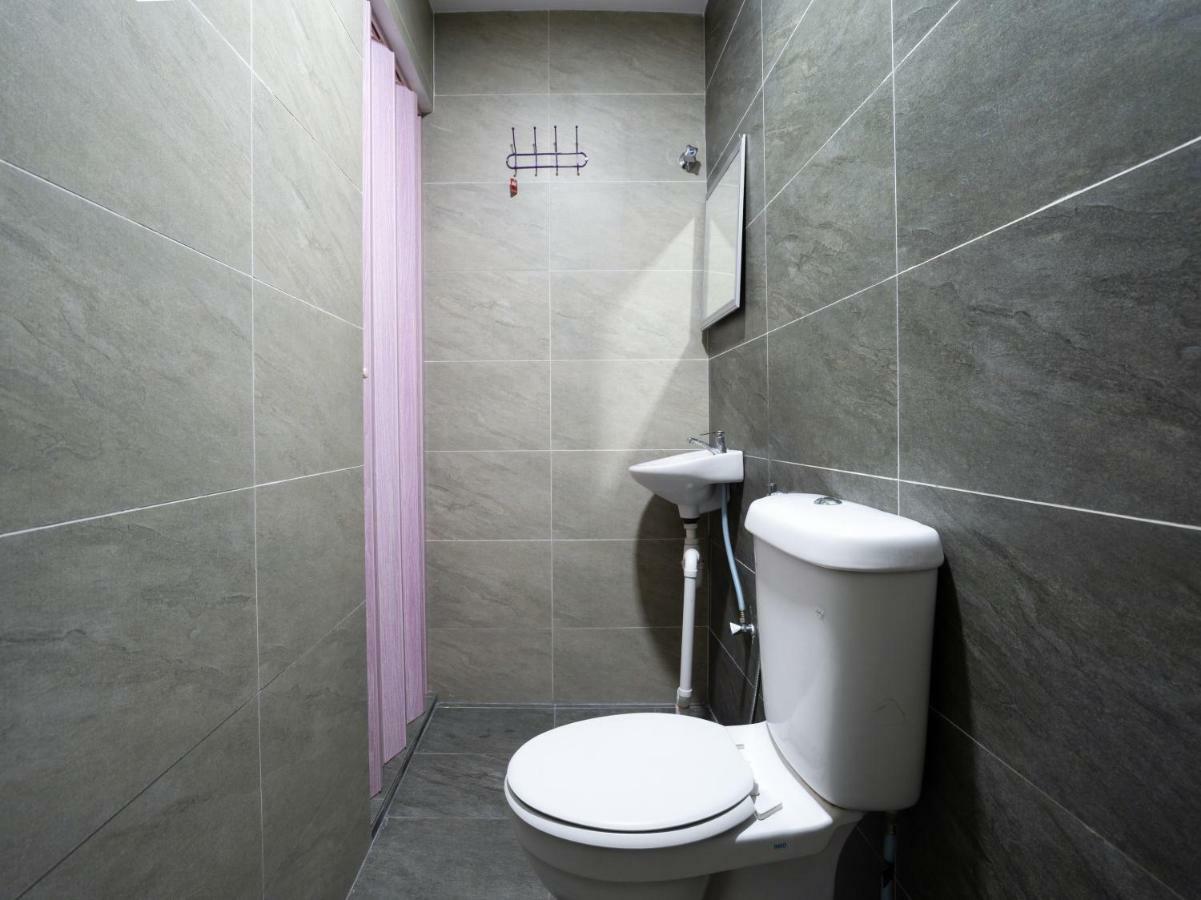 Oyo 44093 Vrm Hotel Seremban Luaran gambar